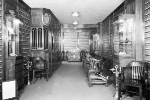 historic photo of Nettleton Shoes factory